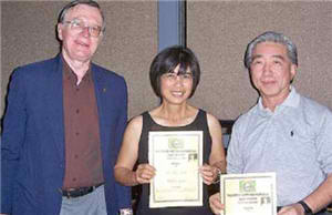 Peter Carroll with Loh Ai Tee and Willy Lim, winners of the Peter Pattision Memorial Trophy